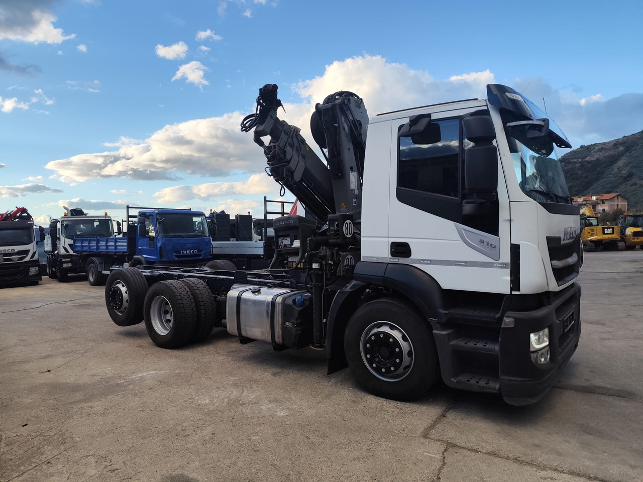 IVECO STRALIS AD 260S31 Y/P - قلابات, شاحنة كرين: صور 3 IVECO STRALIS AD 260S31 Y/P - قلابات, شاحنة كرين: صور 3