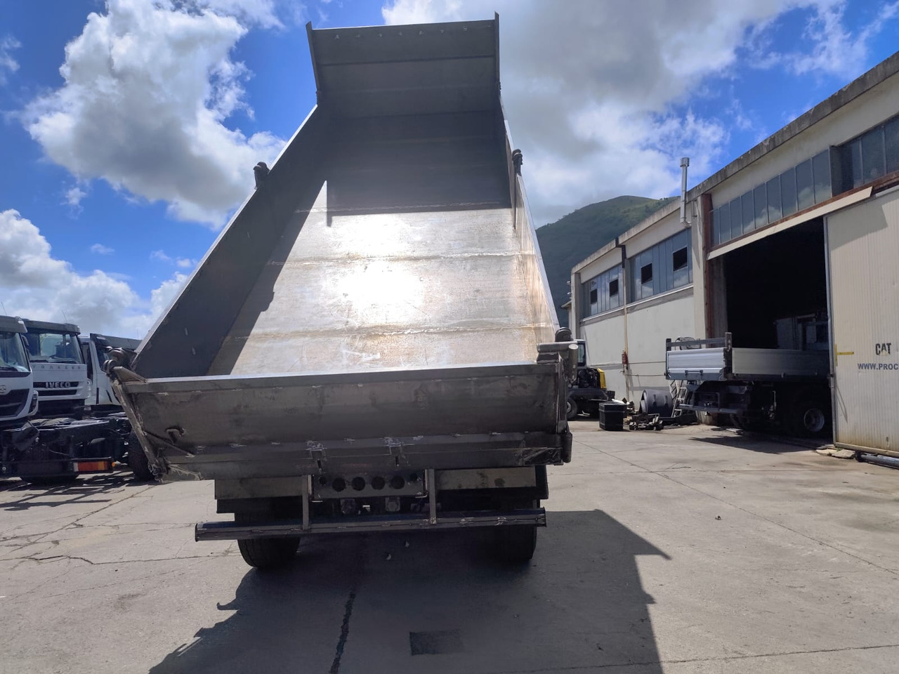 شاحنة كرين IVECO STRALIS CUBE 260S31: صور 43