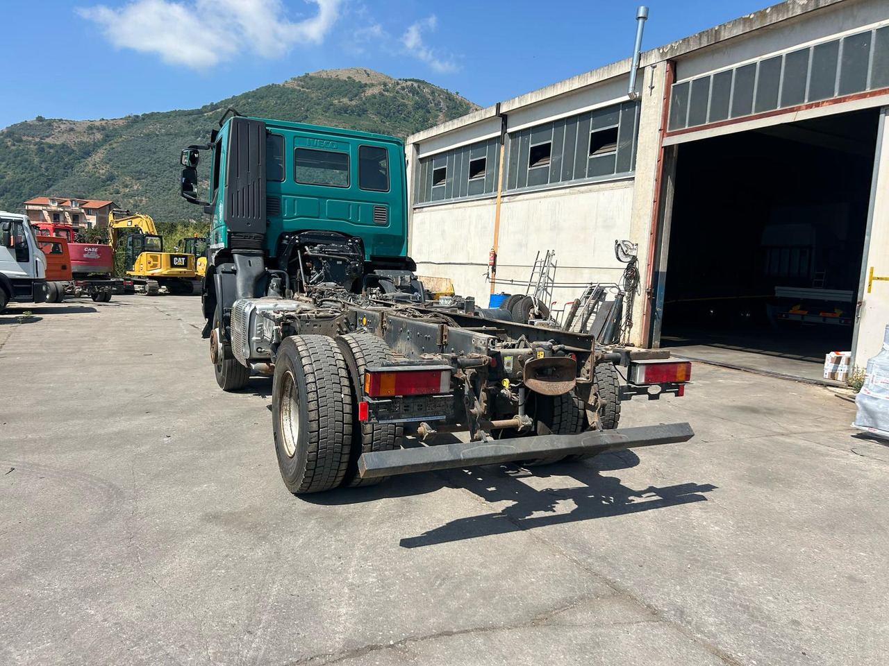 الشاسيه شاحنة IVECO TRAKKER 190T41: صور 16