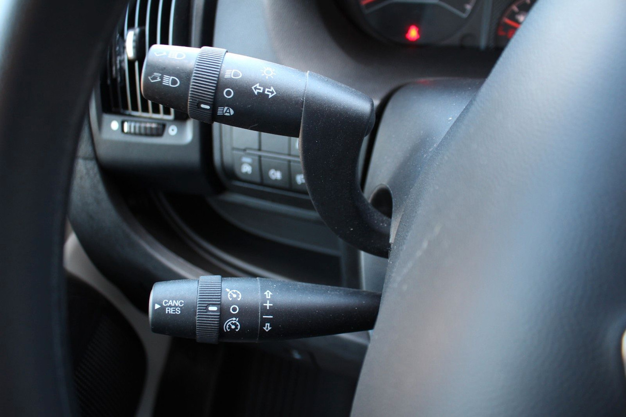 Citroën Jumper Kasten 35 L4H2 Heavy Kamera Navi Schwings إيجار Citroën Jumper Kasten 35 L4H2 Heavy Kamera Navi Schwings: صور 19 Citroën Jumper Kasten 35 L4H2 Heavy Kamera Navi Schwings إيجار Citroën Jumper Kasten 35 L4H2 Heavy Kamera Navi Schwings: صور 19