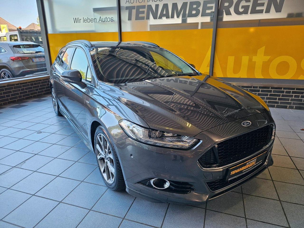 Ford Mondeo Turnier ST-Line LED Scheinwerfer - سيارة: صور 2 Ford Mondeo Turnier ST-Line LED Scheinwerfer - سيارة: صور 2