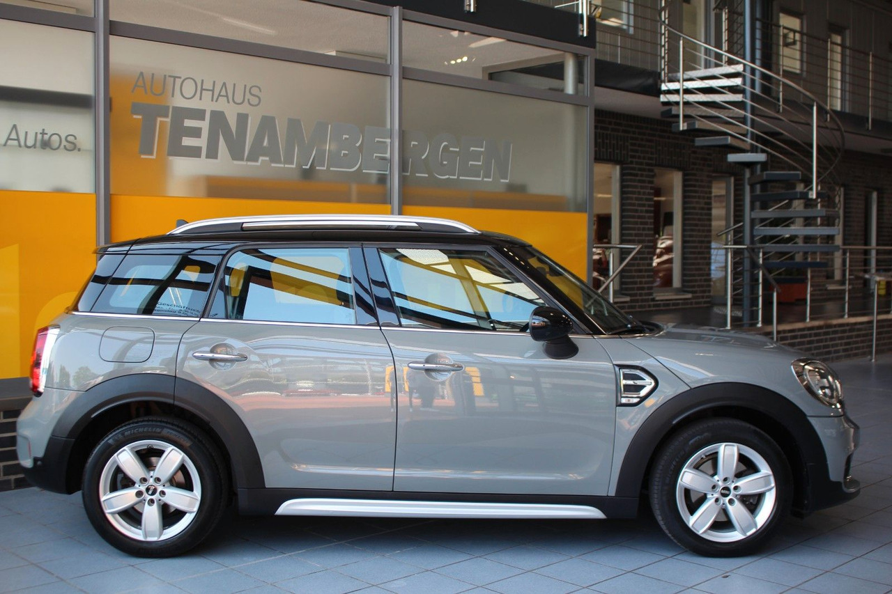 MINI Cooper D Countryman Pepper Navi Klimaaut. PDC - سيارة: صور 3 MINI Cooper D Countryman Pepper Navi Klimaaut. PDC - سيارة: صور 3