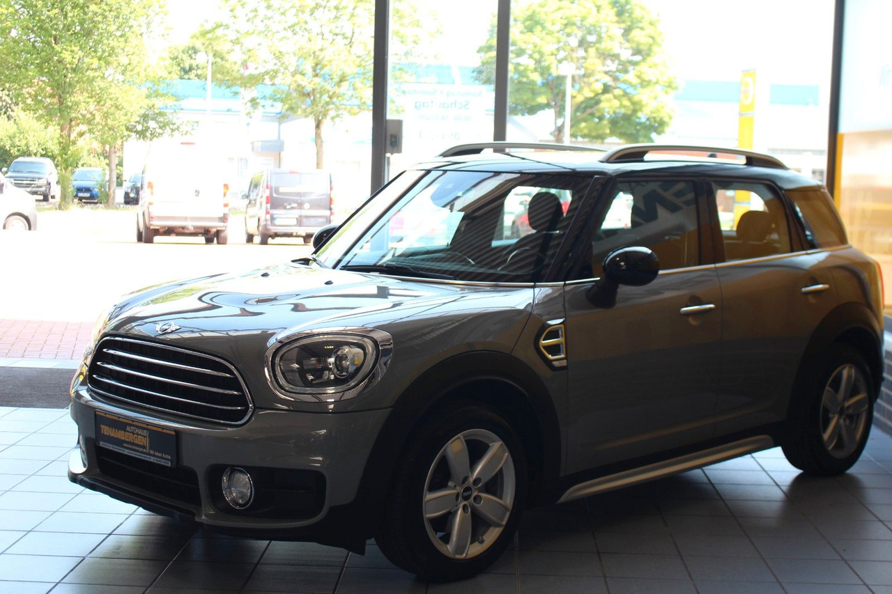 MINI Cooper D Countryman Pepper Navi Klimaaut. PDC - سيارة: صور 4 MINI Cooper D Countryman Pepper Navi Klimaaut. PDC - سيارة: صور 4