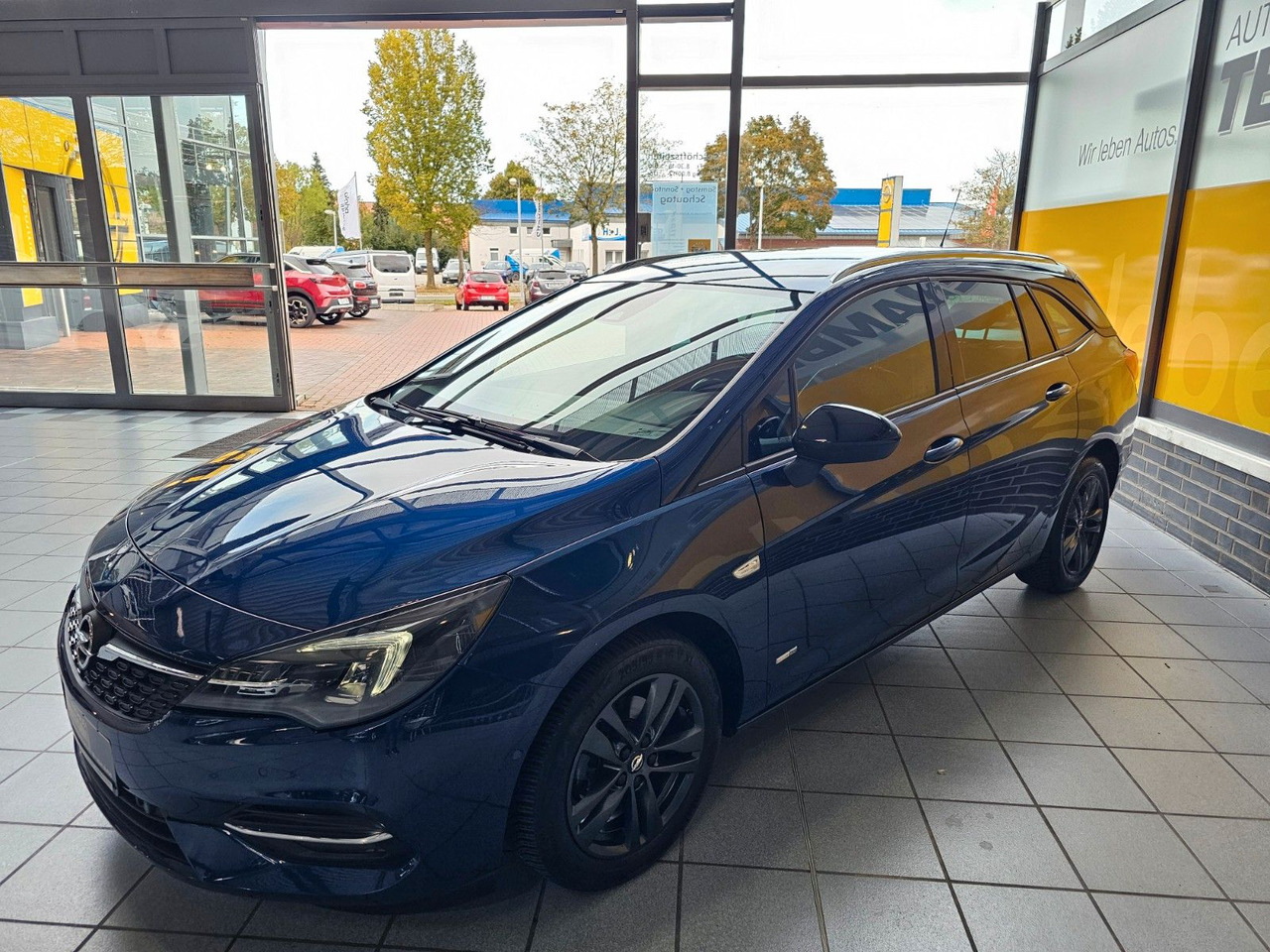 Opel Astra K ST AUTOMATIK SHZ Einparkassistent Kamera - سيارة ستيشن: صور 2 Opel Astra K ST AUTOMATIK SHZ Einparkassistent Kamera - سيارة ستيشن: صور 2