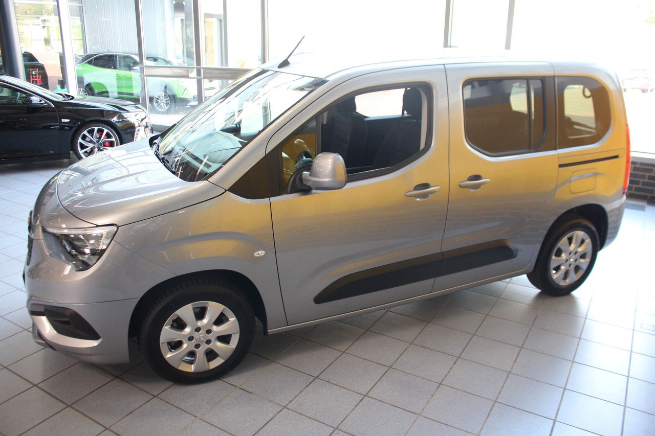 Opel Combo Life E Elegance 180°Kamera Allwetter DAB - ميكروباص: صور 5 Opel Combo Life E Elegance 180°Kamera Allwetter DAB - ميكروباص: صور 5