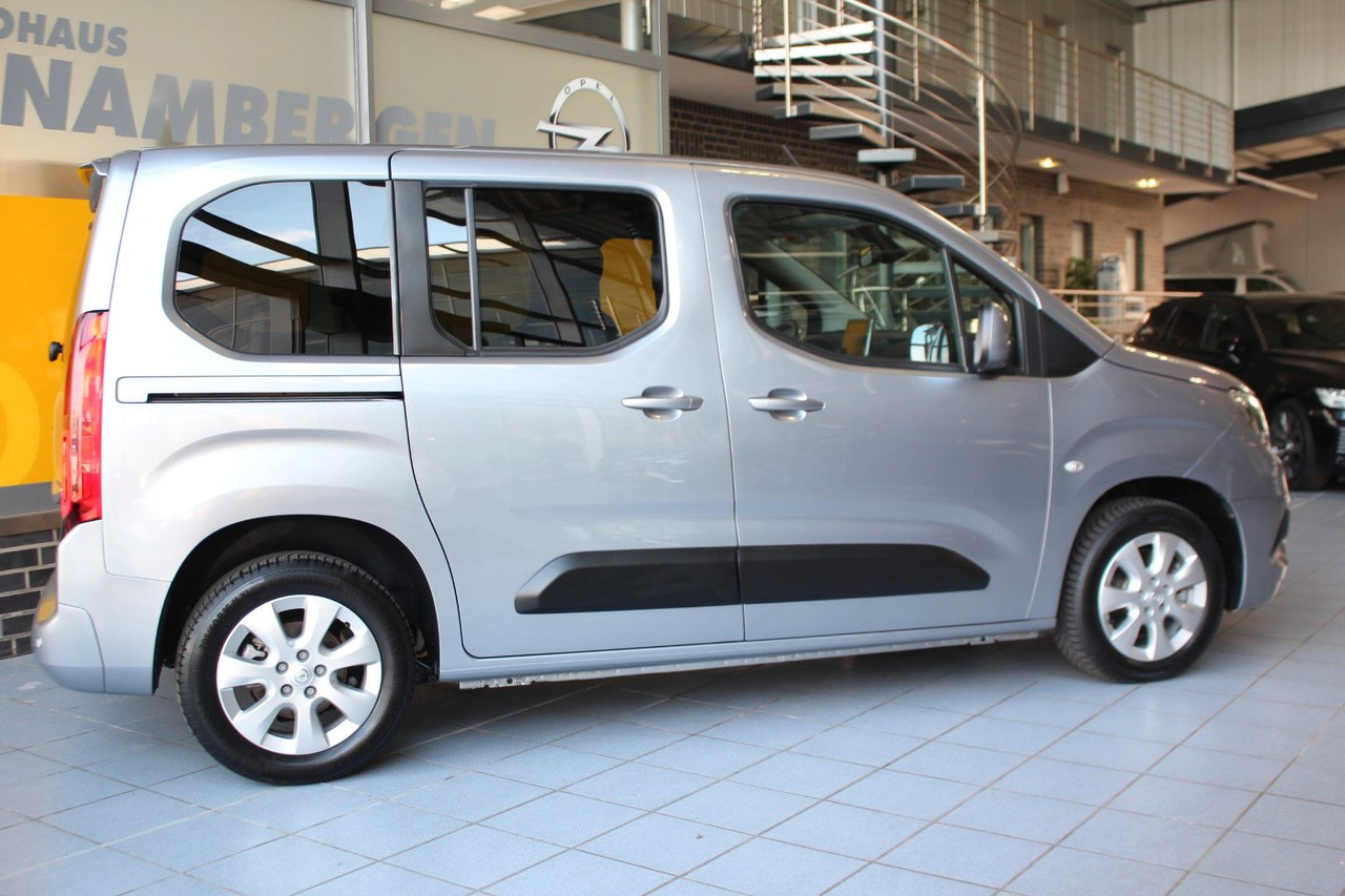 Opel Combo Life E Elegance 180°Kamera Allwetter DAB - ميكروباص: صور 3 Opel Combo Life E Elegance 180°Kamera Allwetter DAB - ميكروباص: صور 3