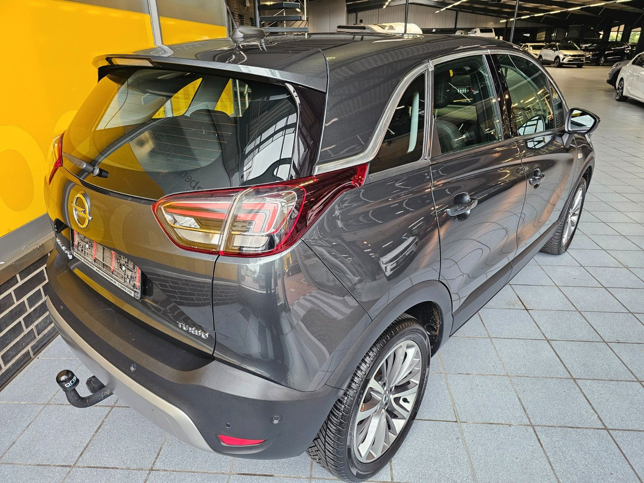 Opel Crossland (X) SHZ Lhzg Navi AHK - ميكروباص: صور 4 Opel Crossland (X) SHZ Lhzg Navi AHK - ميكروباص: صور 4