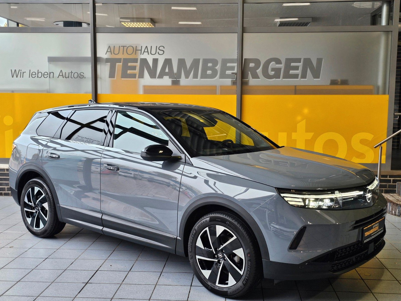 Opel Grandland 1.2 48V Mild-Hybrid 360°Kamera ACC AHK - سيارة دفع رباعي: صور 1 Opel Grandland 1.2 48V Mild-Hybrid 360°Kamera ACC AHK - سيارة دفع رباعي: صور 1