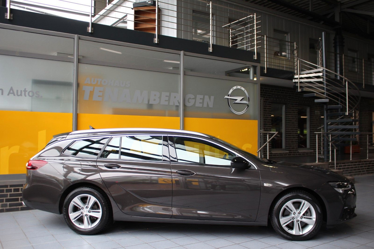 Opel Insignia B Navi SHZ Elegance IntelliLux LED - سيارة: صور 3 Opel Insignia B Navi SHZ Elegance IntelliLux LED - سيارة: صور 3