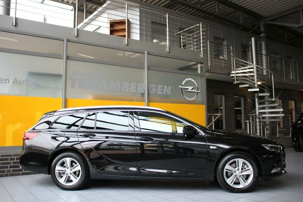 Opel Insignia B Sports Tourer 4x4 INNOVATION - سيارة: صور 4 Opel Insignia B Sports Tourer 4x4 INNOVATION - سيارة: صور 4