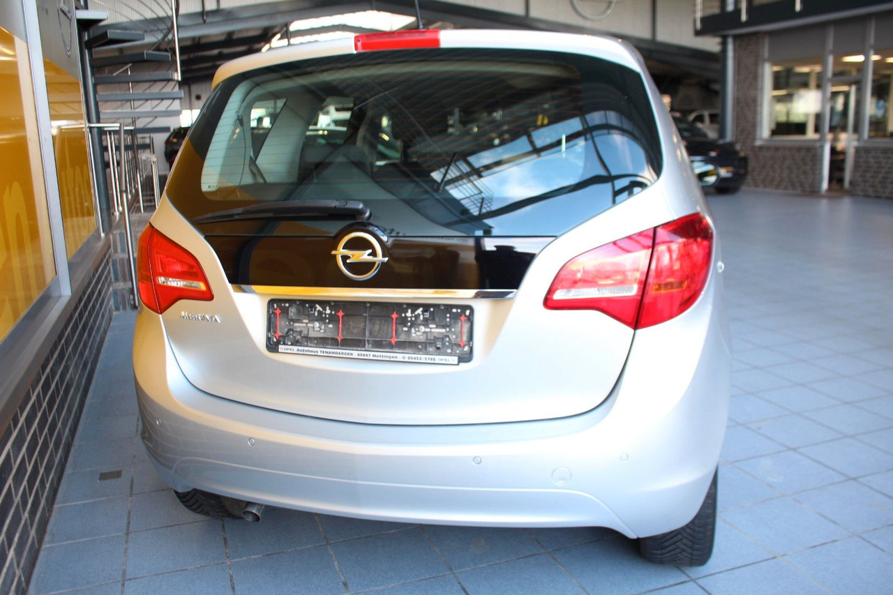 Opel Meriva B 1.4 Automatik Parkpilot Sitzheizung - ميكروباص: صور 3 Opel Meriva B 1.4 Automatik Parkpilot Sitzheizung - ميكروباص: صور 3