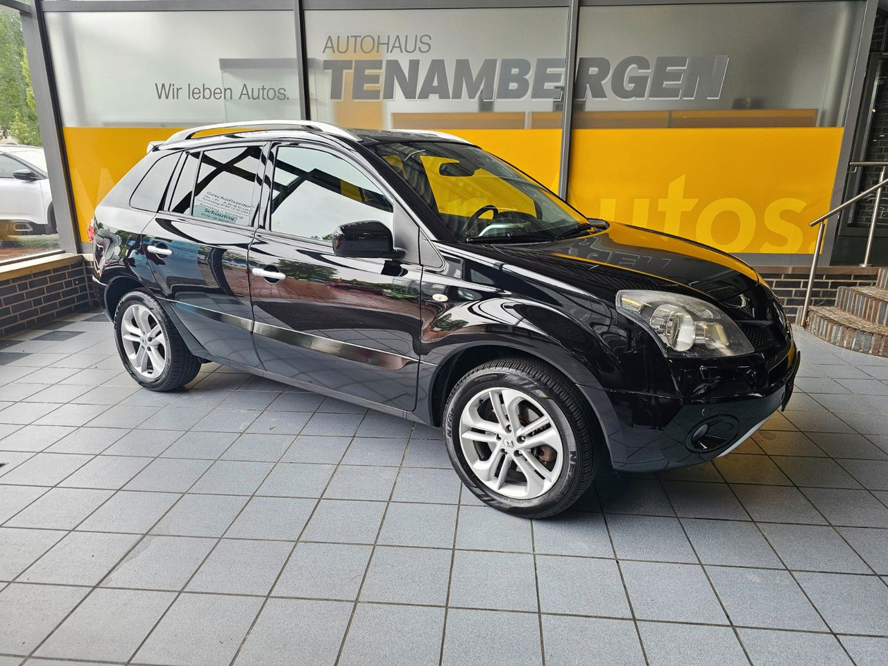 Renault Koleos 2.0 dCi Night&Day 4x4 Leder Navi Bose - سيارة دفع رباعي: صور 1 Renault Koleos 2.0 dCi Night&Day 4x4 Leder Navi Bose - سيارة دفع رباعي: صور 1