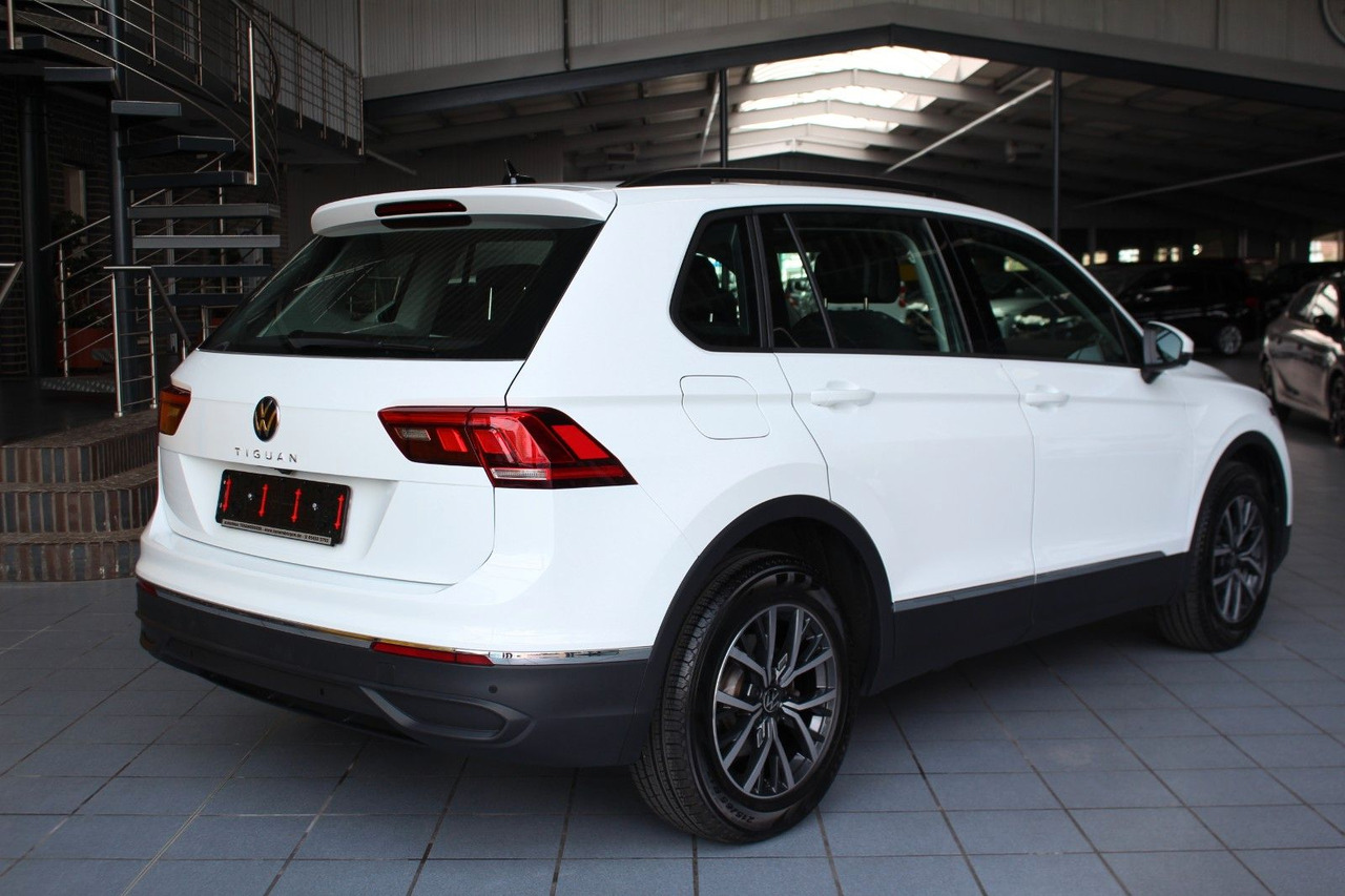 سيارة دفع رباعي Volkswagen Tiguan Life DSG LED Kamera Navi AHK ACC: صور 6