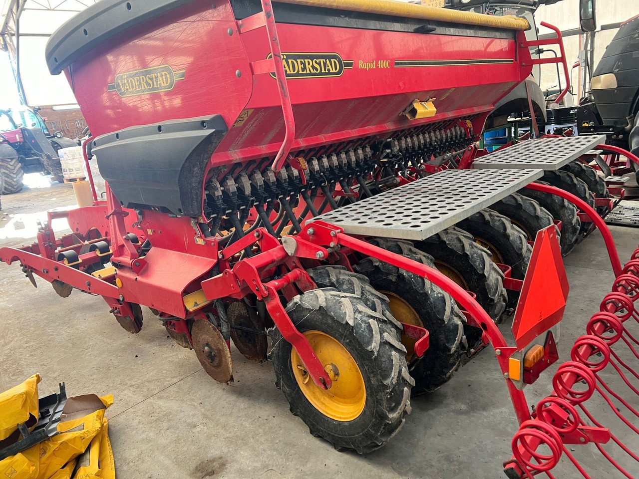 Vaderstad Rapid RD 400C - معدات بذار: صور 1 Vaderstad Rapid RD 400C - معدات بذار: صور 1