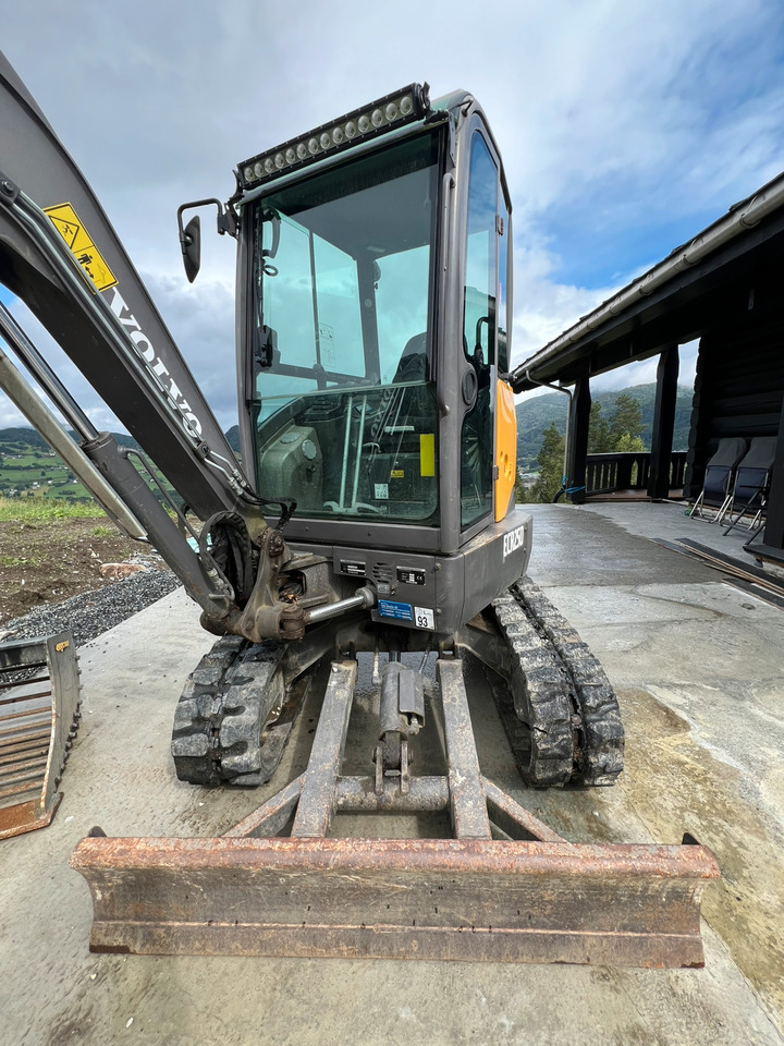 Volvo ECR25D - حفارة: صور 2 Volvo ECR25D - حفارة: صور 2