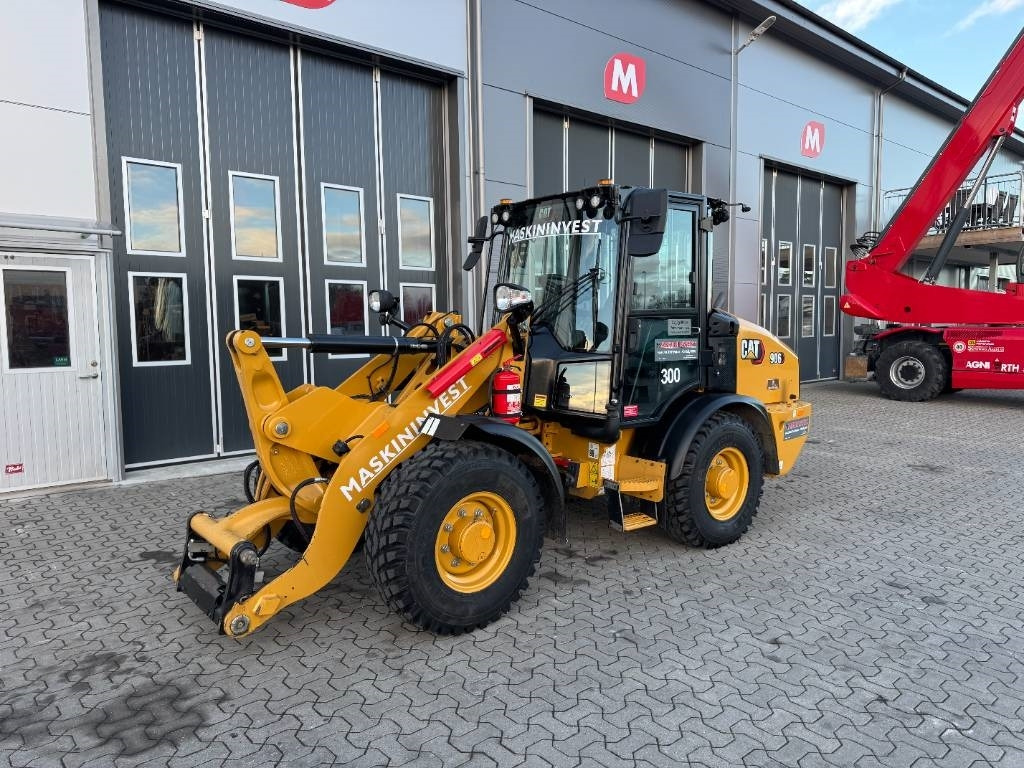 CAT 906 Next Gen - اللودر بعجل: صور 1 CAT 906 Next Gen - اللودر بعجل: صور 1