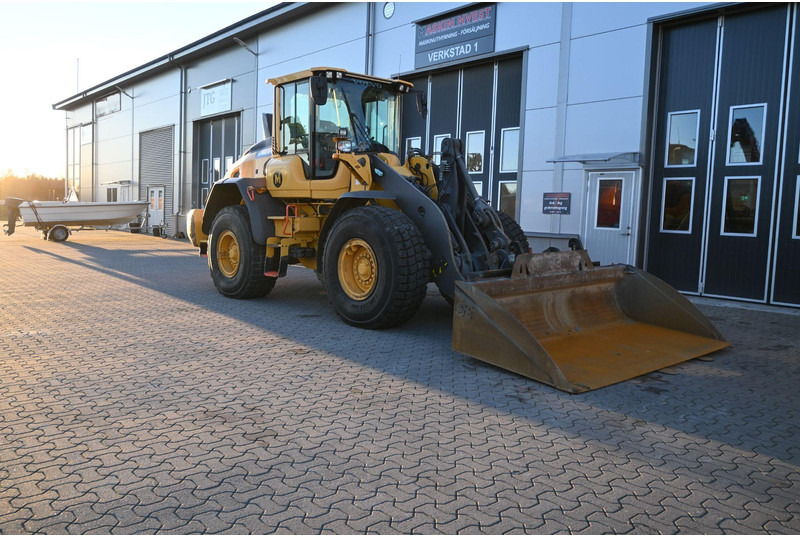 Volvo L90H 1.225.000kr ex m - اللودر بعجل: صور 5 Volvo L90H 1.225.000kr ex m - اللودر بعجل: صور 5