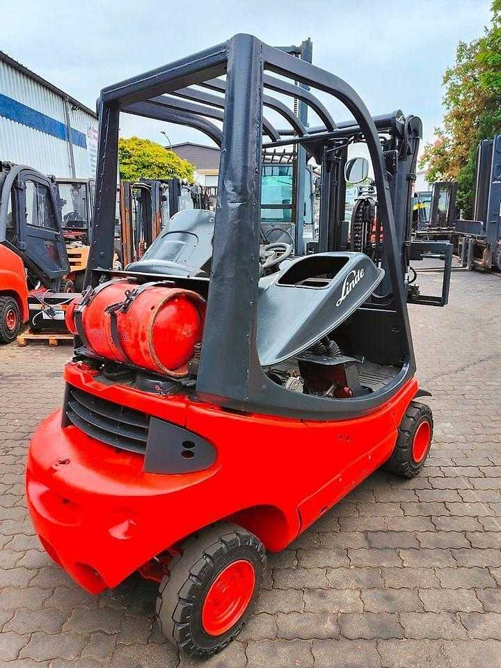 Linde H20T-03 - رافعة شوكية تعمل بالغاز: صور 2 Linde H20T-03 - رافعة شوكية تعمل بالغاز: صور 2