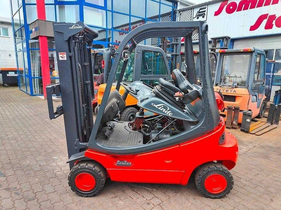 Linde H20T-03 - رافعة شوكية تعمل بالغاز: صور 3 Linde H20T-03 - رافعة شوكية تعمل بالغاز: صور 3