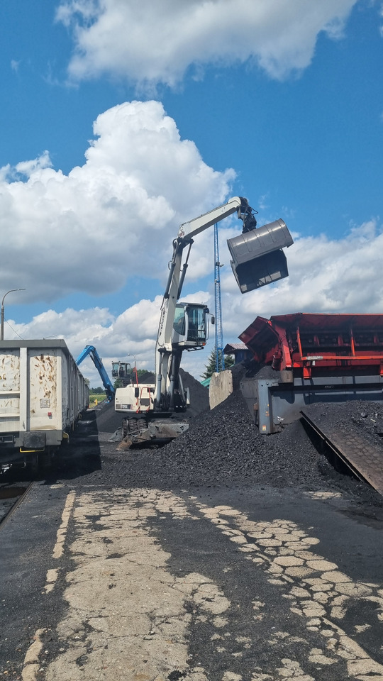 Terex TM 230 - حفارة النقل والشحن: صور 5 Terex TM 230 - حفارة النقل والشحن: صور 5