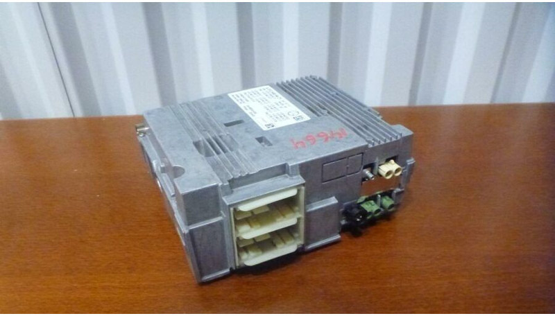 Mercedes-Benz ICC5 - كتلة التحكم: صور 1 Mercedes-Benz ICC5 - كتلة التحكم: صور 1