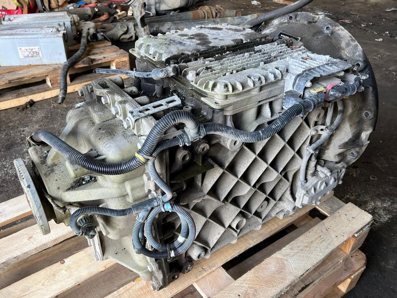 Volvo AT2612E - علبة التروس: صور 4 Volvo AT2612E - علبة التروس: صور 4