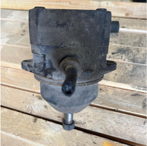 Volvo B12 - محرك هيدروليكي: صور 4 Volvo B12 - محرك هيدروليكي: صور 4