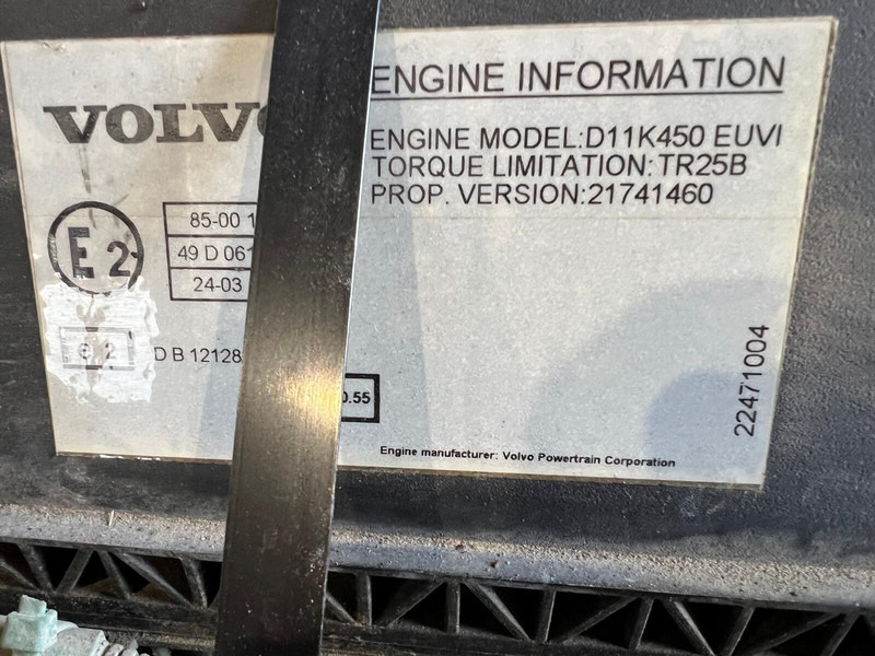 Volvo D11K450 K1 - المحرك: صور 5 Volvo D11K450 K1 - المحرك: صور 5