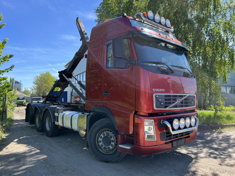 Volvo FH480 - شاحنة ذات الخطاف: صور 3 Volvo FH480 - شاحنة ذات الخطاف: صور 3
