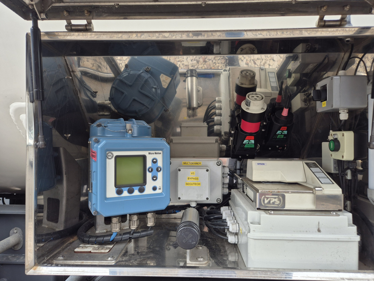 VPS CN50/ EMERSON F200/ PROPANE/ LPG - نصف مقطورة صهريج: صور 5 VPS CN50/ EMERSON F200/ PROPANE/ LPG - نصف مقطورة صهريج: صور 5