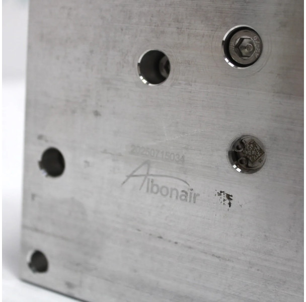 Volvo FH/FM AdBlue Pomp 21679299 | 7421892627 | 23387854 Nieuw - نظام الوقود - شاحنة: صور 3 Volvo FH/FM AdBlue Pomp 21679299 | 7421892627 | 23387854 Nieuw - نظام الوقود - شاحنة: صور 3