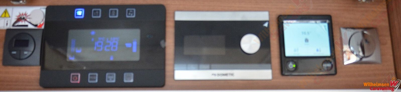 موتر هوم متكامل Carthago chic e-line I 50 LE Sky*2xTV*4,8 T*51159  Rabat: صور 10