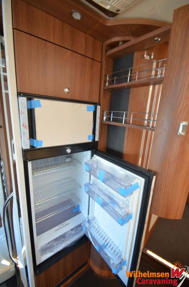 موتر هوم متكامل Carthago chic e-line I 50 LE Sky*2xTV*4,8 T*51159  Rabat: صور 13