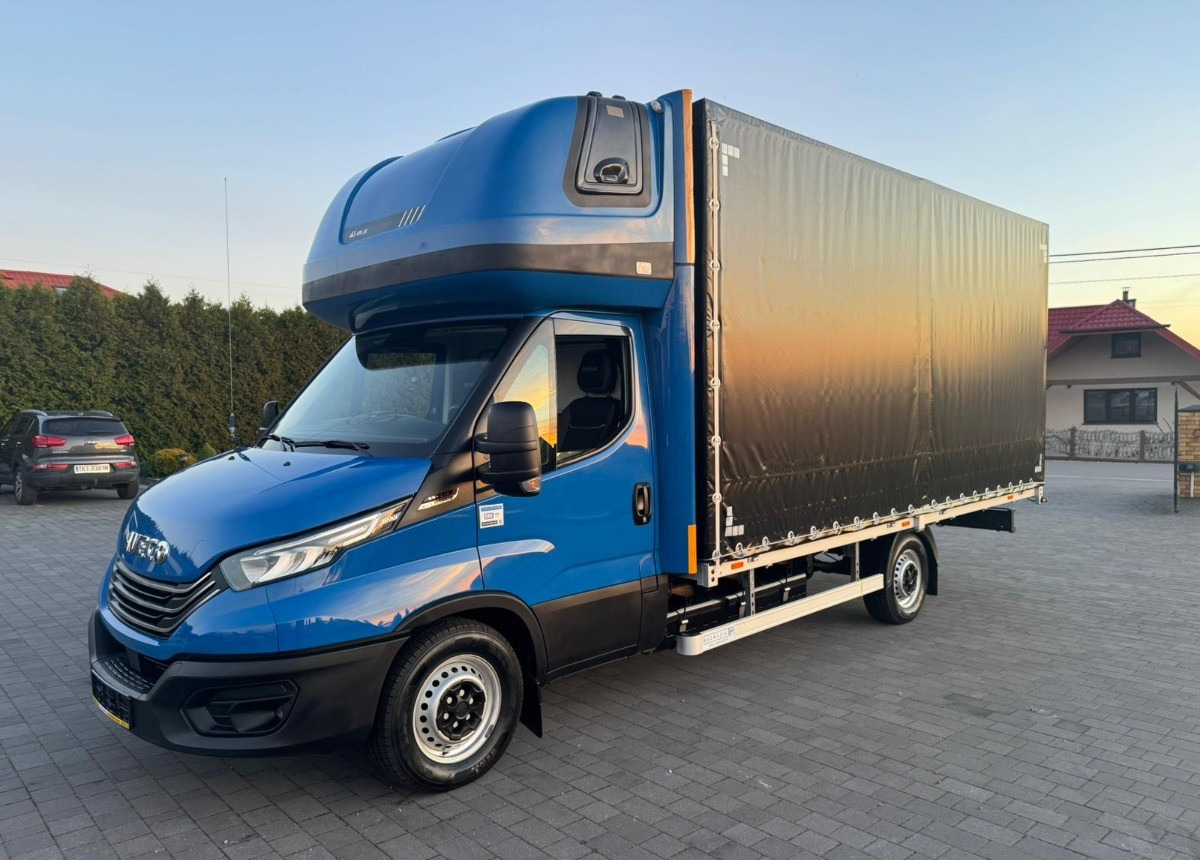 Iveco 35S18 3.0 Hi-Matic Salon Polska 30 180ps - الشاحنات الصغيرة ستائر: صور 3 Iveco 35S18 3.0 Hi-Matic Salon Polska 30 180ps - الشاحنات الصغيرة ستائر: صور 3