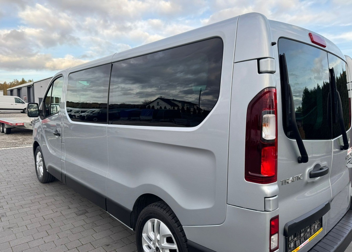Renault Trafic 2.0 150 ps. Bezwypadkowy Salonowy Serwisowany - حافلة صغيرة, ميكروباص: صور 5 Renault Trafic 2.0 150 ps. Bezwypadkowy Salonowy Serwisowany - حافلة صغيرة, ميكروباص: صور 5
