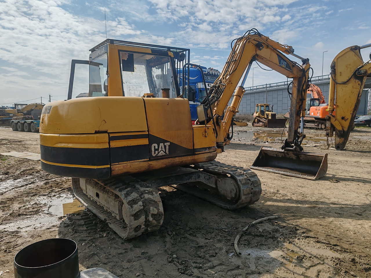 CATERPILLAR 307b - حفارة مصغرة: صور 4 CATERPILLAR 307b - حفارة مصغرة: صور 4