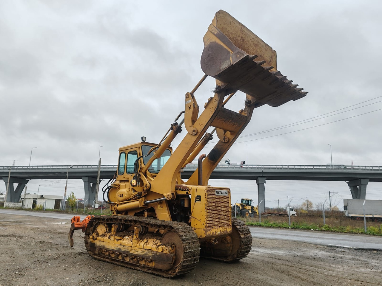 Fiat Allis FL14B - اللودر المجنزر: صور 4 Fiat Allis FL14B - اللودر المجنزر: صور 4