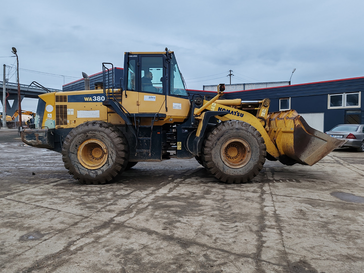 KOMATSU WA 380-S - اللودر بعجل: صور 5 KOMATSU WA 380-S - اللودر بعجل: صور 5