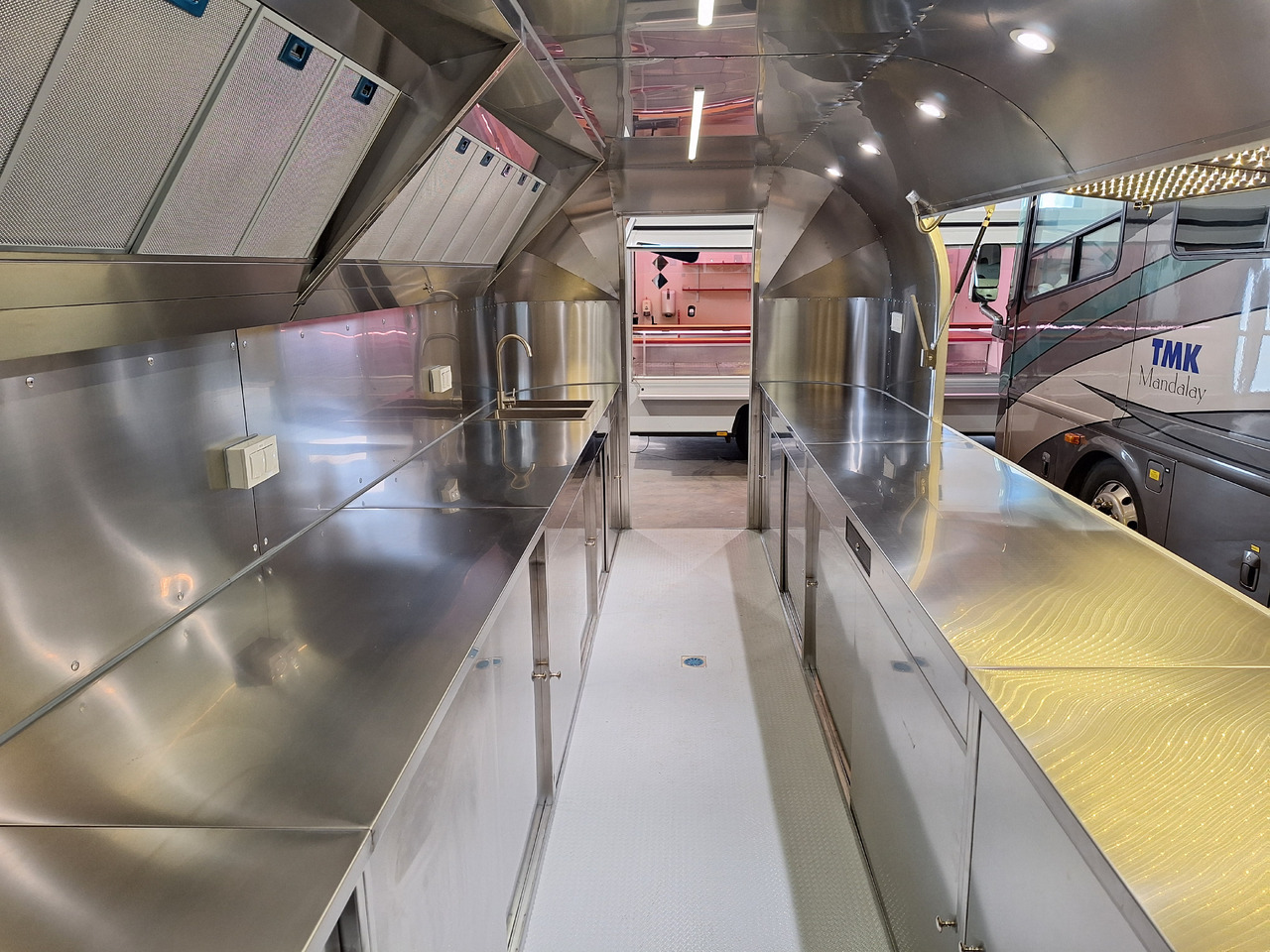 Deli Star Trailer American 4000 - EU standards - عربة الطعام: صور 5 Deli Star Trailer American 4000 - EU standards - عربة الطعام: صور 5