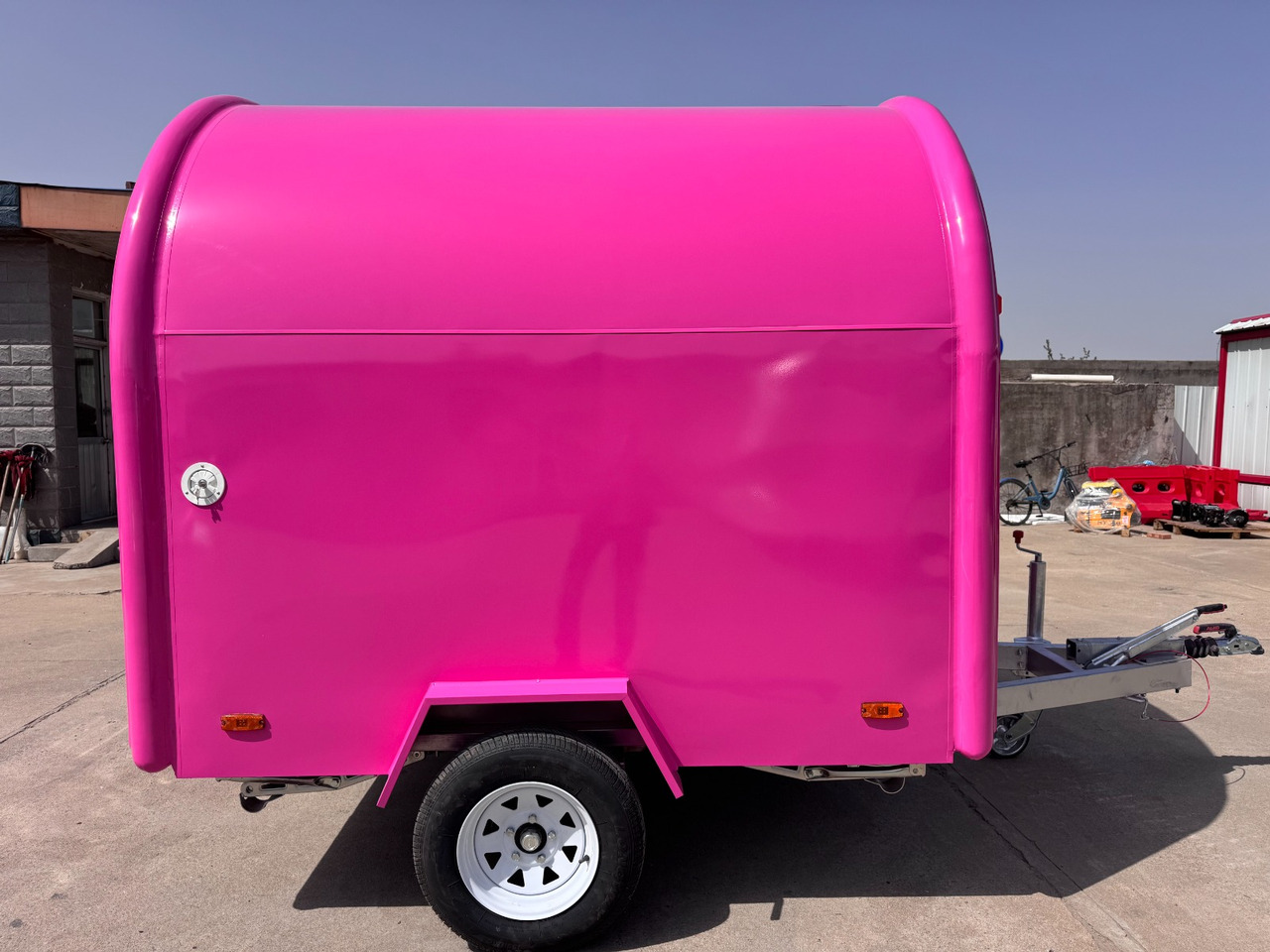 Deli Star Trailers EasyGo 230 Light - EU standards - عربة الطعام: صور 2 Deli Star Trailers EasyGo 230 Light - EU standards - عربة الطعام: صور 2