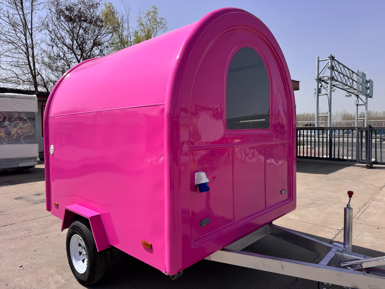 Deli Star Trailers EasyGo 230 Light - EU standards - عربة الطعام: صور 3 Deli Star Trailers EasyGo 230 Light - EU standards - عربة الطعام: صور 3