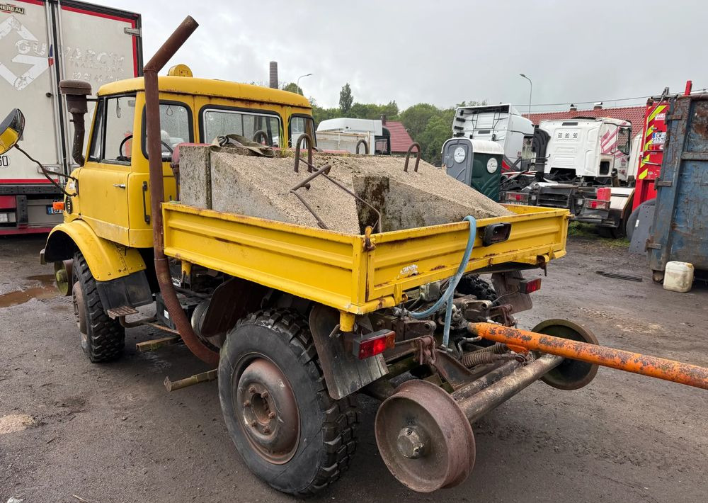 Mercedes-Benz UNIMOG 406B - شاحنات مسطحة: صور 3 Mercedes-Benz UNIMOG 406B - شاحنات مسطحة: صور 3