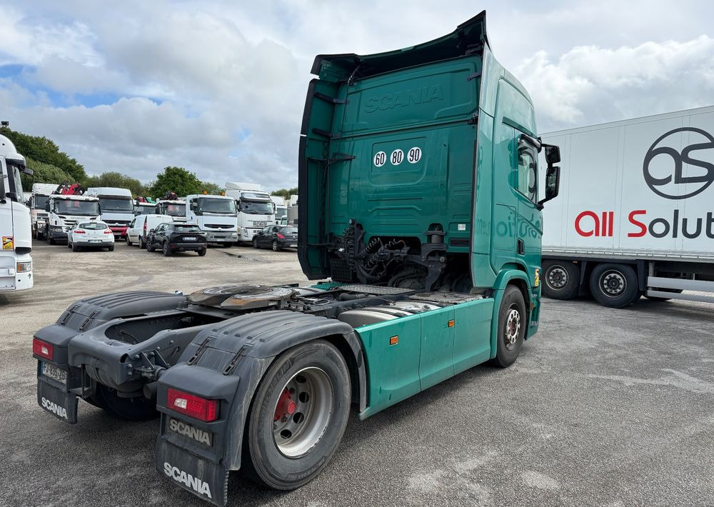 Scania R450 - شاحنة جرار: صور 4 Scania R450 - شاحنة جرار: صور 4