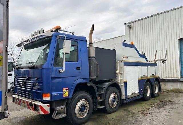 Volvo FL10 - سيارة السحب للتصليح: صور 1 Volvo FL10 - سيارة السحب للتصليح: صور 1