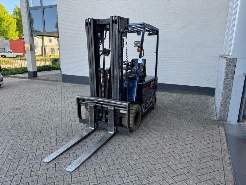 Komatsu FB30H-1E - رافعة شوكية: صور 1 Komatsu FB30H-1E - رافعة شوكية: صور 1