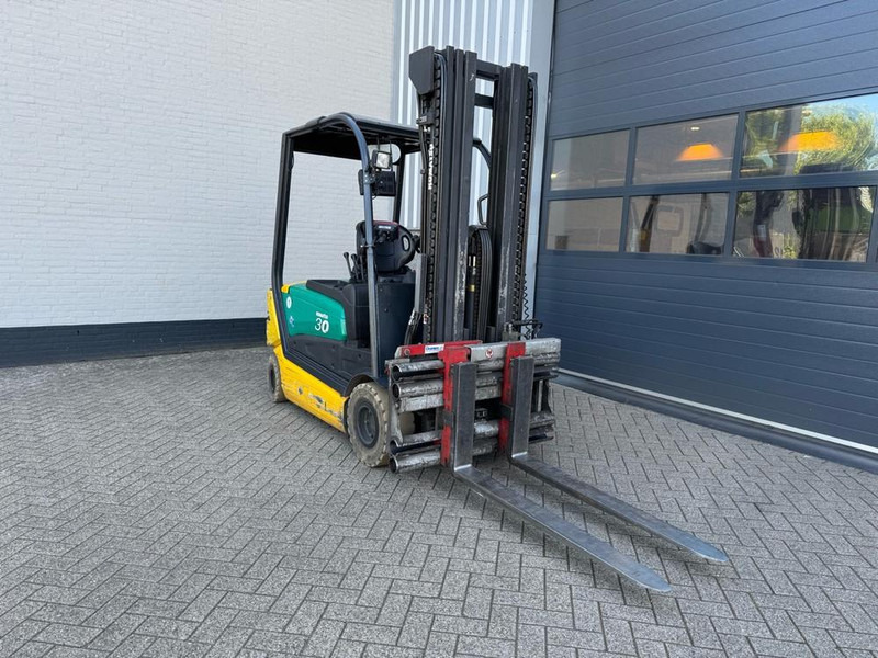 Komatsu FB30H-3R - رافعة شوكية: صور 2 Komatsu FB30H-3R - رافعة شوكية: صور 2