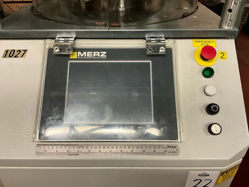 Merz CC4 II - معدات صناعية: صور 5 Merz CC4 II - معدات صناعية: صور 5