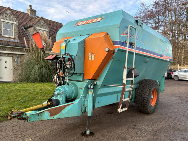 Storti Labrador 160 - آلات البناء: صور 1 Storti Labrador 160 - آلات البناء: صور 1