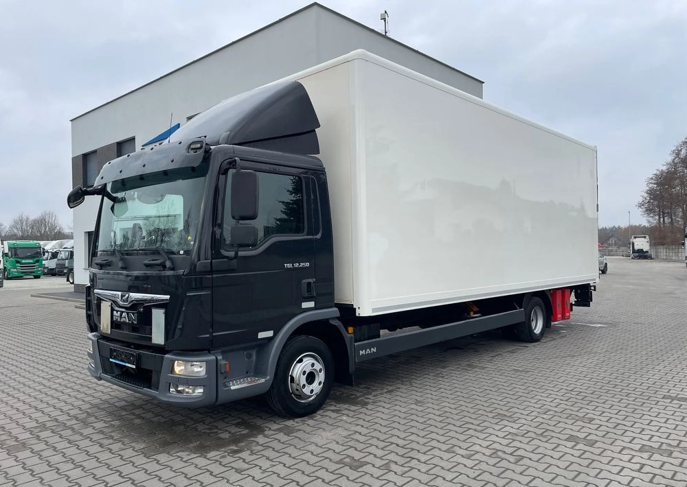 MAN TGL 12.250, KONTENER 7,3m ( 18 europalet ) - بصندوق مغلق شاحنة: صور 3 MAN TGL 12.250, KONTENER 7,3m ( 18 europalet ) - بصندوق مغلق شاحنة: صور 3