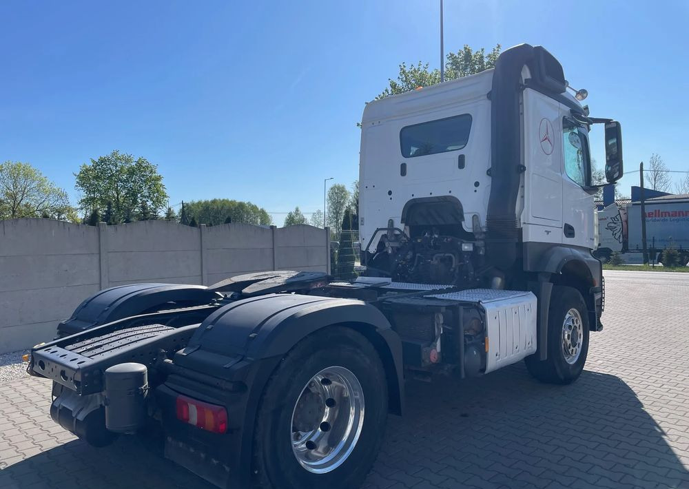 Mercedes-Benz AROCS 1845/ HAD/ 4x4/ BEZ RETARDERA! - شاحنة جرار: صور 5 Mercedes-Benz AROCS 1845/ HAD/ 4x4/ BEZ RETARDERA! - شاحنة جرار: صور 5